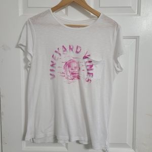 Vineyard Vines white tshirt size XL -C3